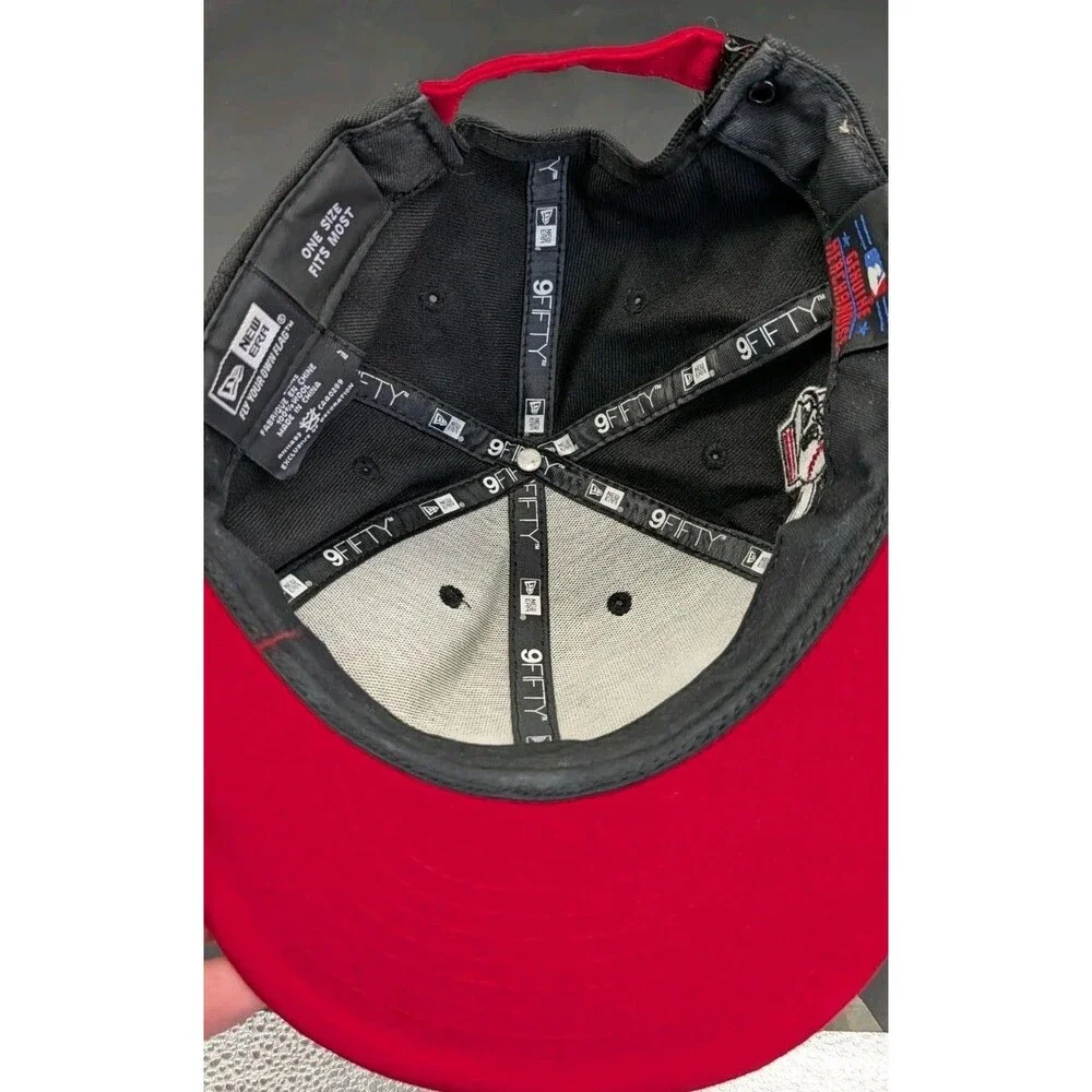 New Era 9Fifty Adjustsble Hat Cincinnati Reds Logo Spell Out MLB One Size